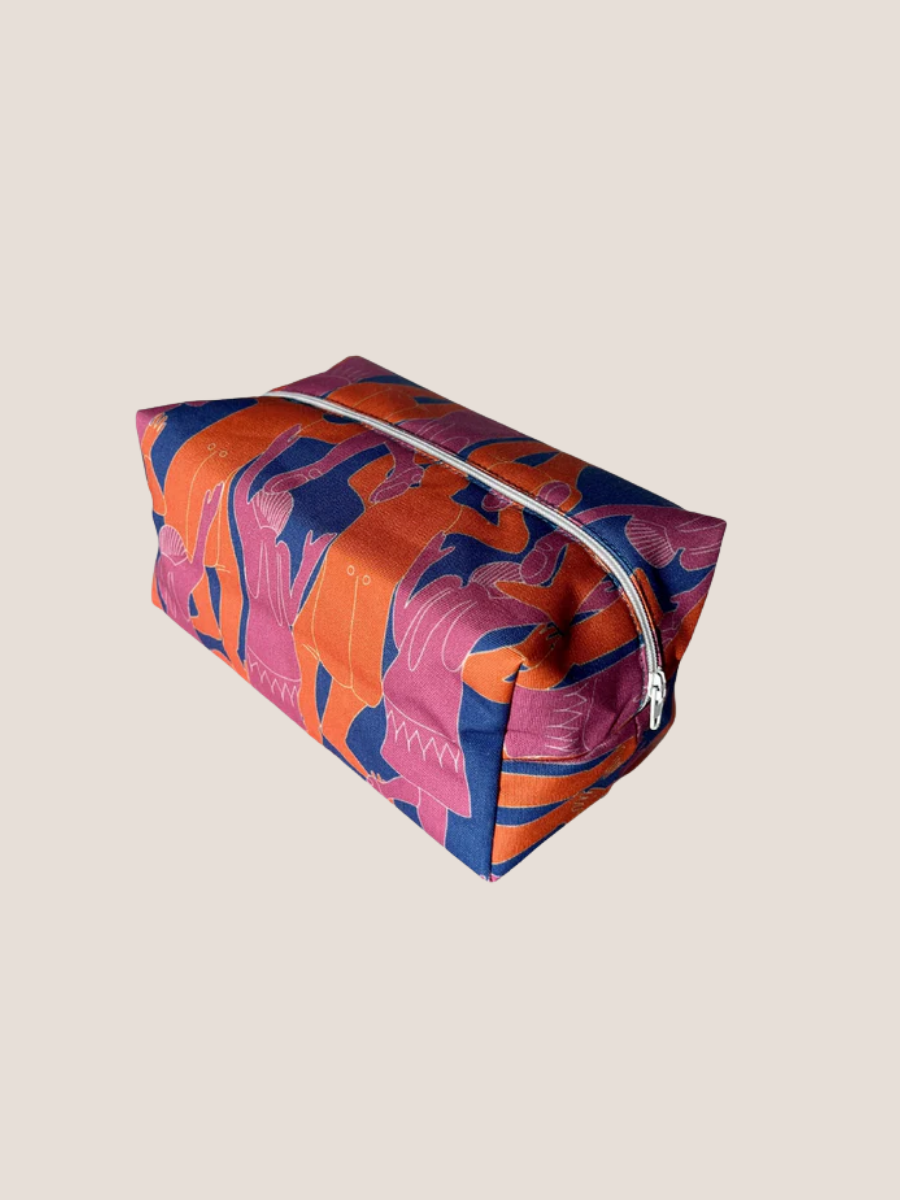 Yammys Dancers Wash Bag